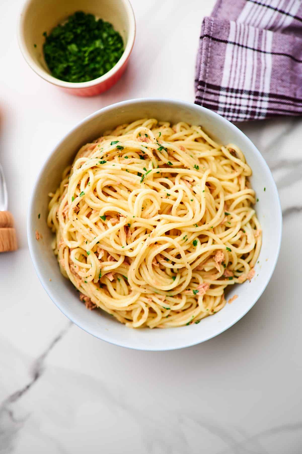 healthy 15 minute canned tuna pasta in a white bowl