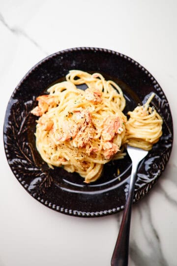 The BEST Salmon Pasta with a Creamy Garlic Sauce - Ambitious Foodie